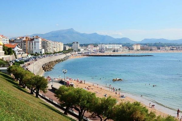 Pourquoi opter pour une location à Biarritz avec vue imprenable sur la mer?